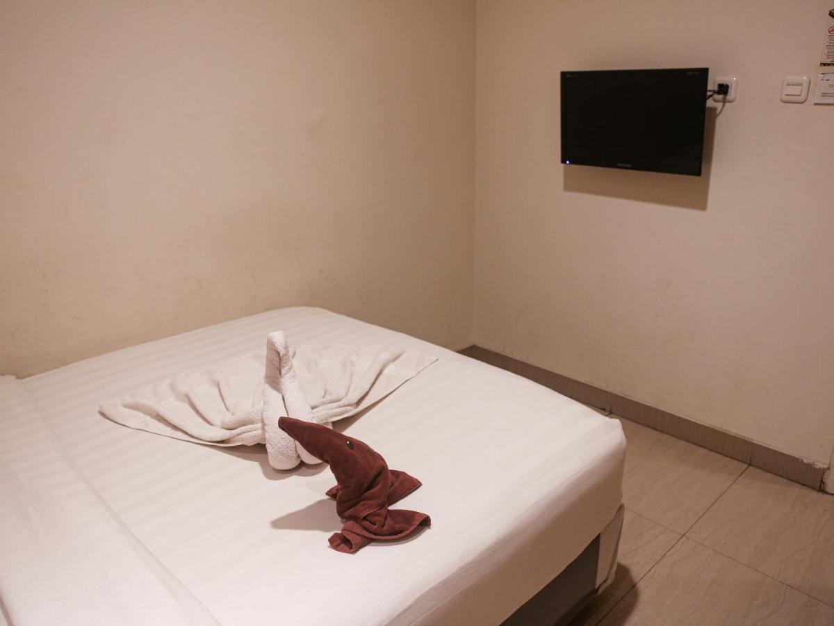 Hotel Pantes Kota Lama Semarang Exterior photo